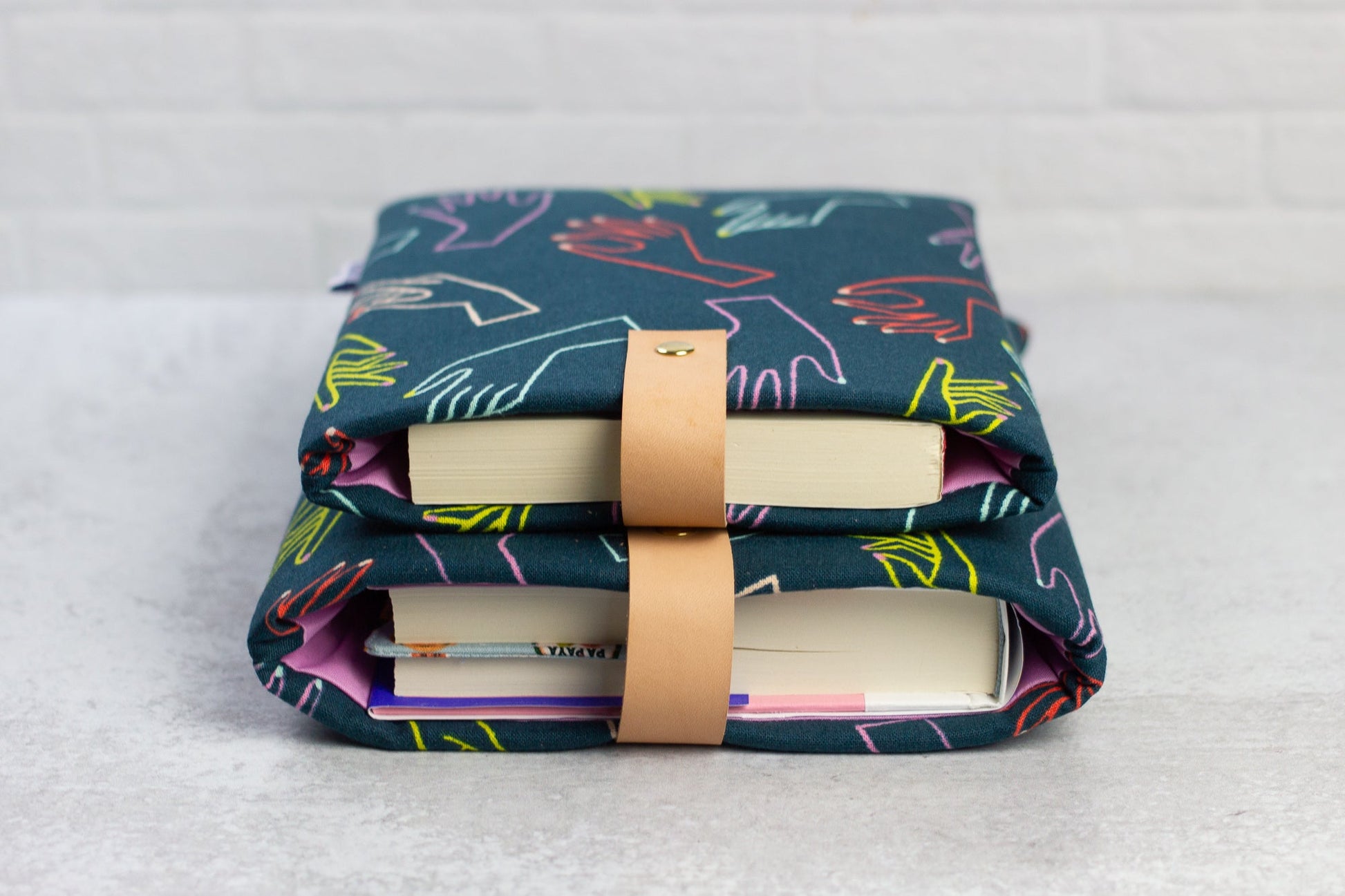 Adorn Book Sleeve - Modern Tally - Book Sleeve