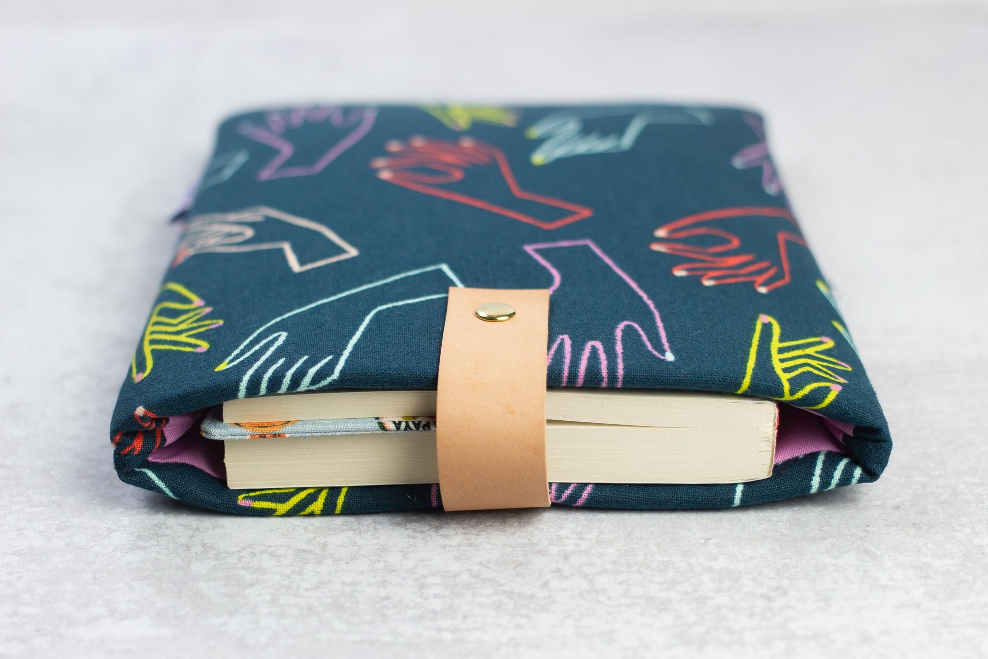 Adorn Book Sleeve - Modern Tally - Book Sleeve