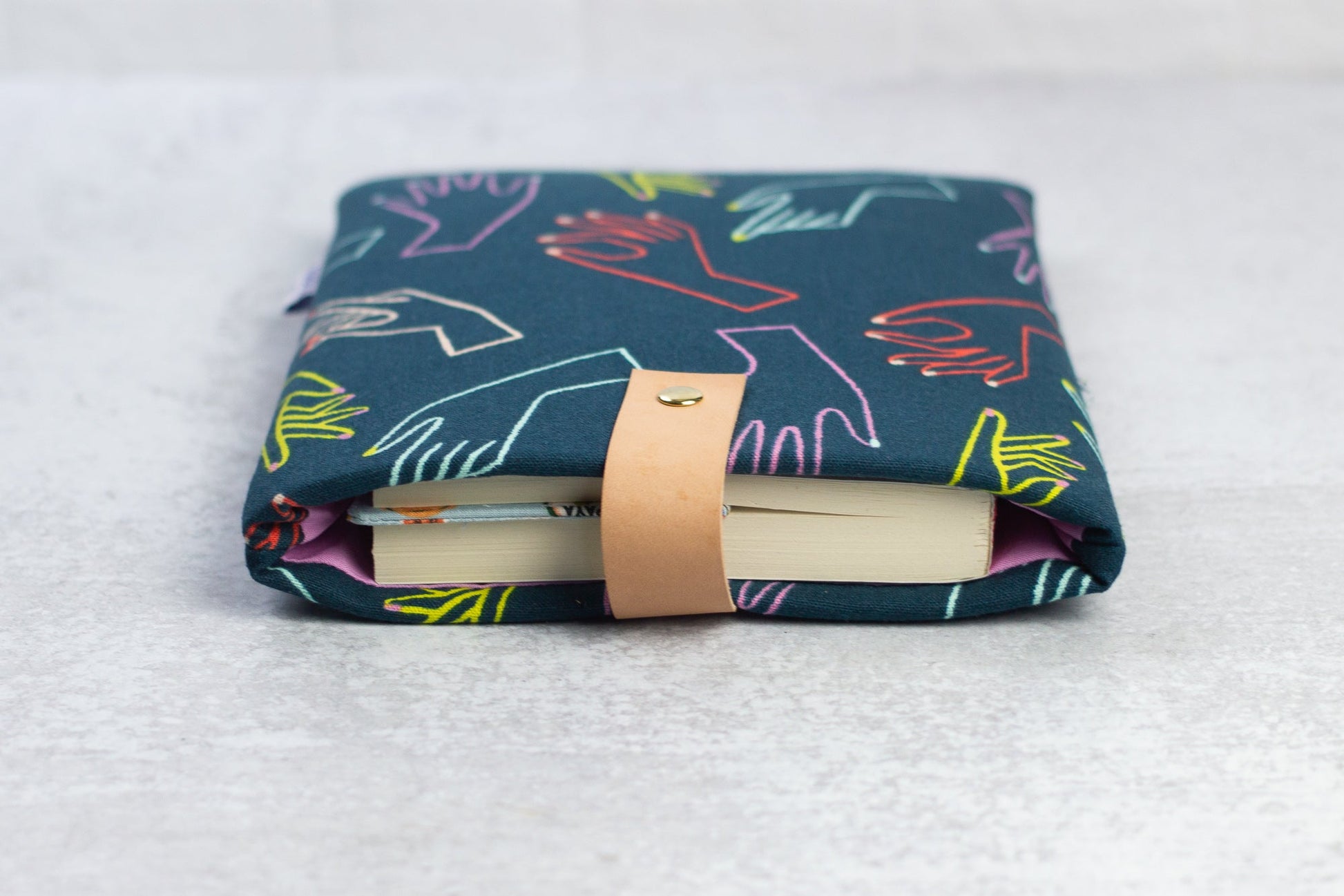 Adorn Book Sleeve - Modern Tally - Book Sleeve