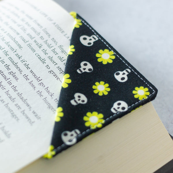 Flower Skulls Bookmark - Modern Tally - Bookmark