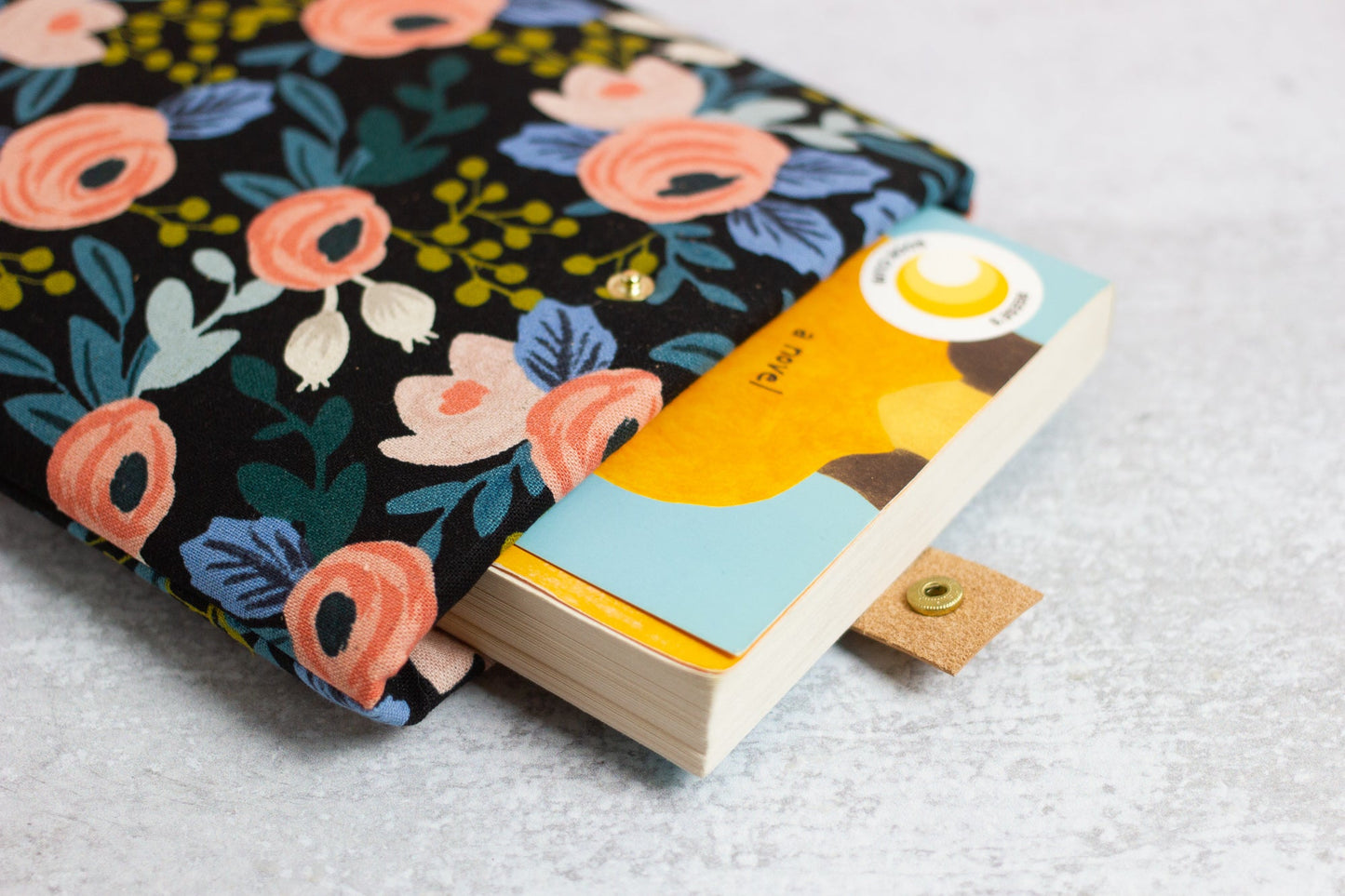 Black Rosa Book Sleeve - Modern Tally - Book Sleeve