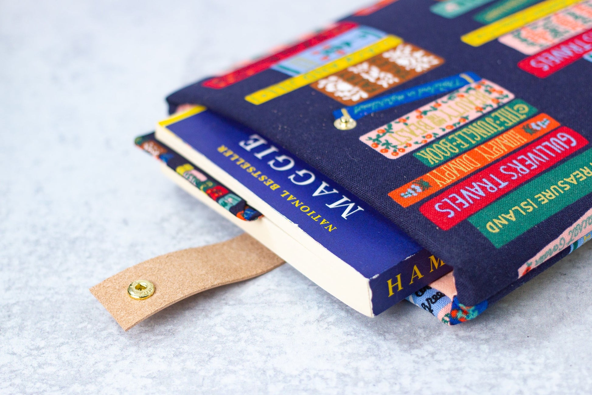 Book Club Book Sleeve - Modern Tally - Book Sleeve