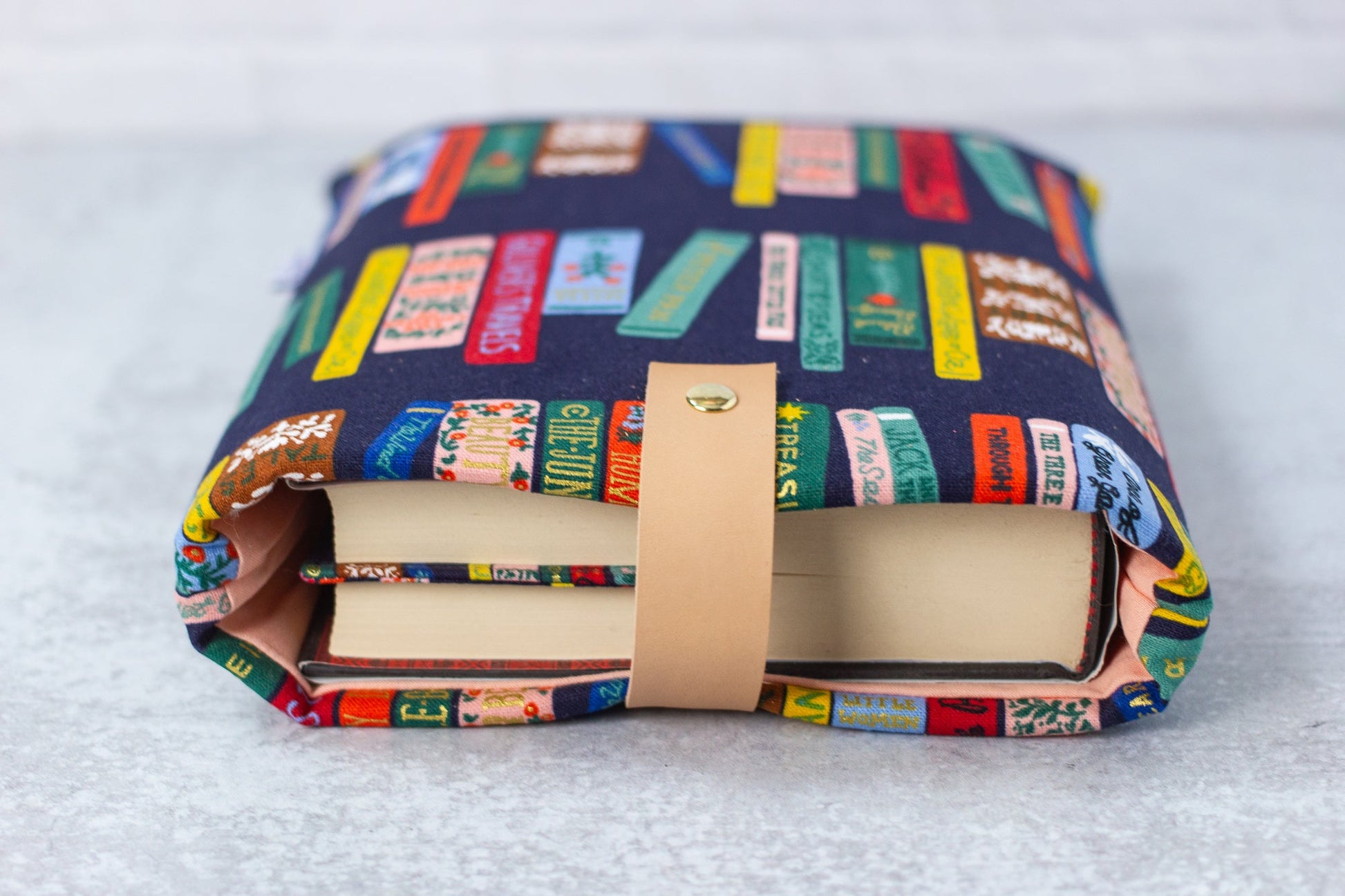 Book Club Book Sleeve - Modern Tally - Book Sleeve