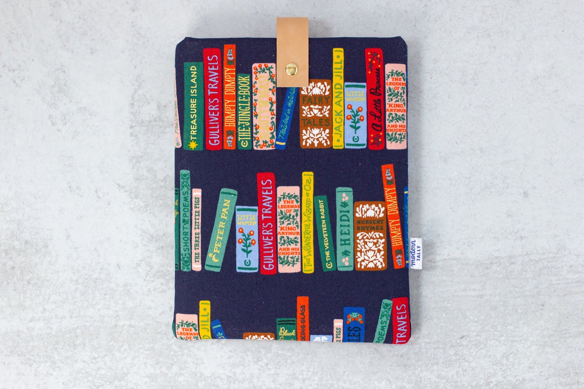 Book Club Book Sleeve - Modern Tally - Book Sleeve