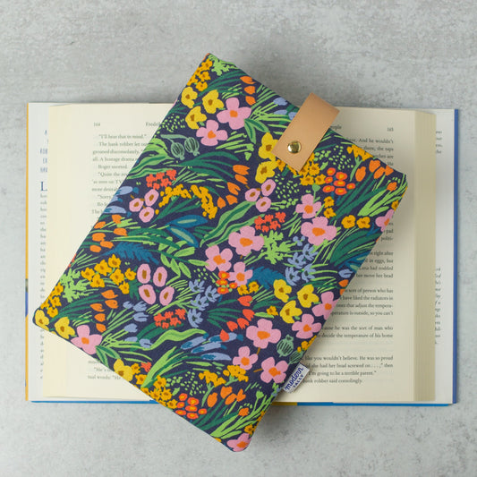 Meadow Book Sleeve - Modern Tally - Book Sleeve