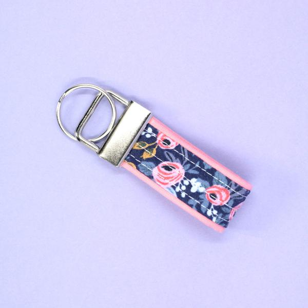 Mini Key Fob, Navy Rosa